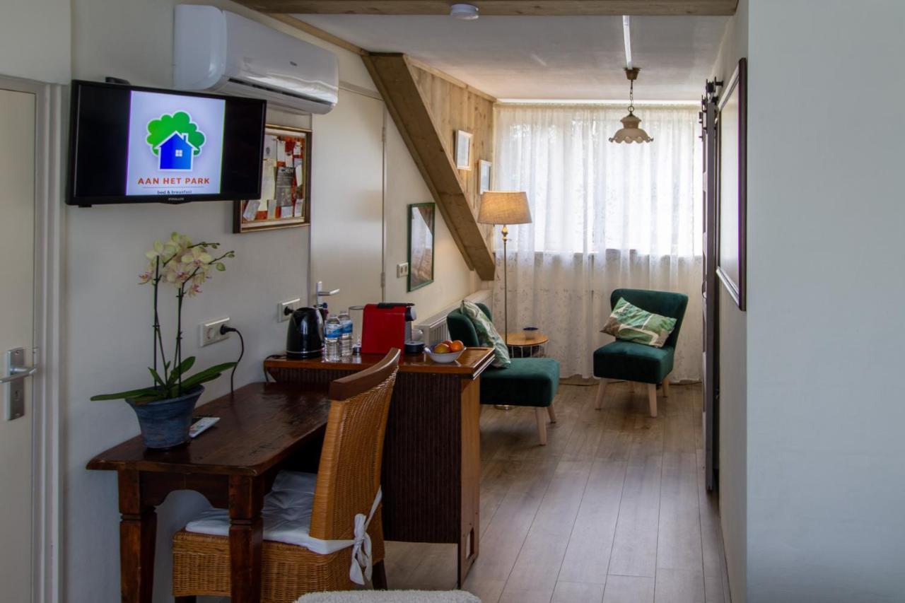 B&B Aan Het Park Eindhoven Bagian luar foto